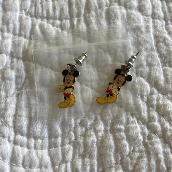 Vintage Disney Mickey Mouse earrings - Picture 2 of 11